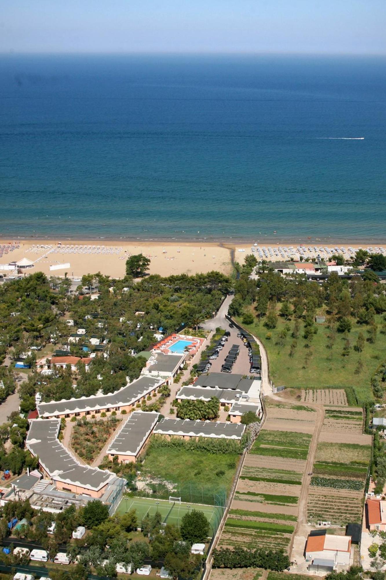 ויאסטה Garden Hotel Ripa מראה חיצוני תמונה