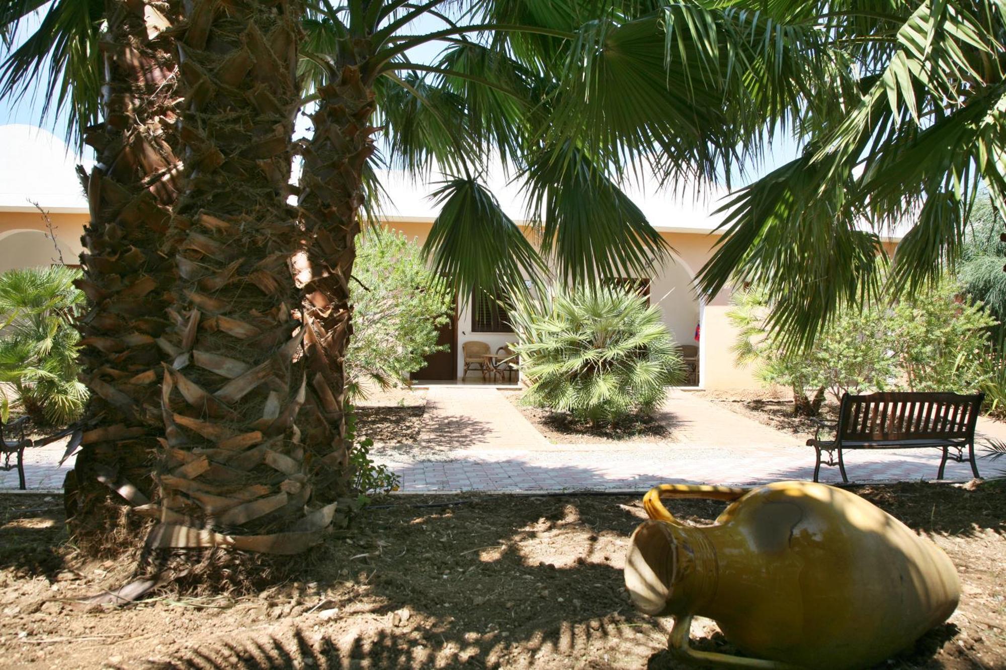 ויאסטה Garden Hotel Ripa מראה חיצוני תמונה