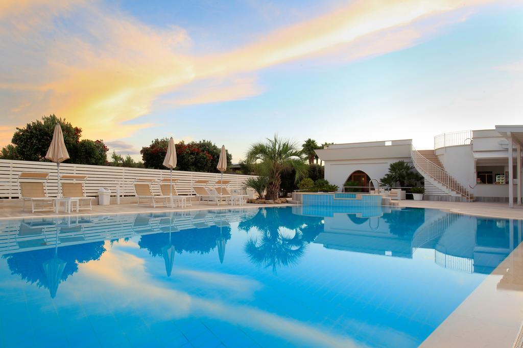 ויאסטה Garden Hotel Ripa מראה חיצוני תמונה