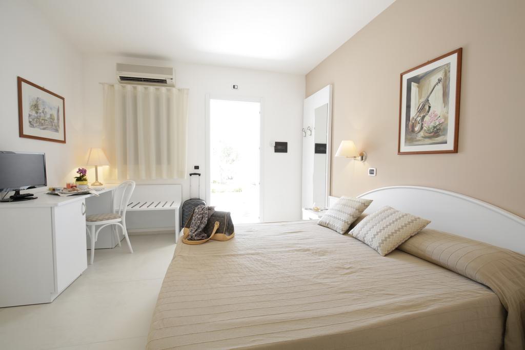 ויאסטה Garden Hotel Ripa מראה חיצוני תמונה