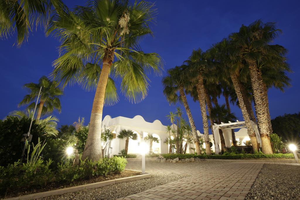 ויאסטה Garden Hotel Ripa מראה חיצוני תמונה