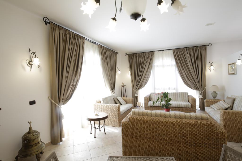 ויאסטה Garden Hotel Ripa מראה חיצוני תמונה