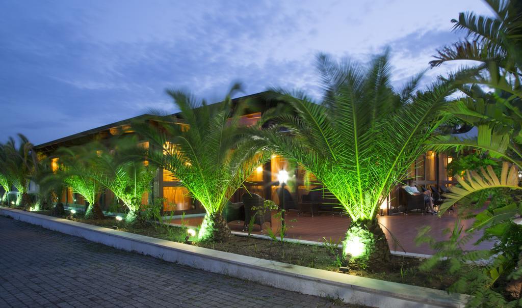 ויאסטה Garden Hotel Ripa מראה חיצוני תמונה