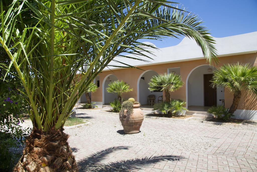 ויאסטה Garden Hotel Ripa מראה חיצוני תמונה