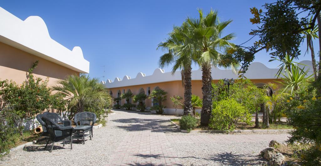 ויאסטה Garden Hotel Ripa מראה חיצוני תמונה