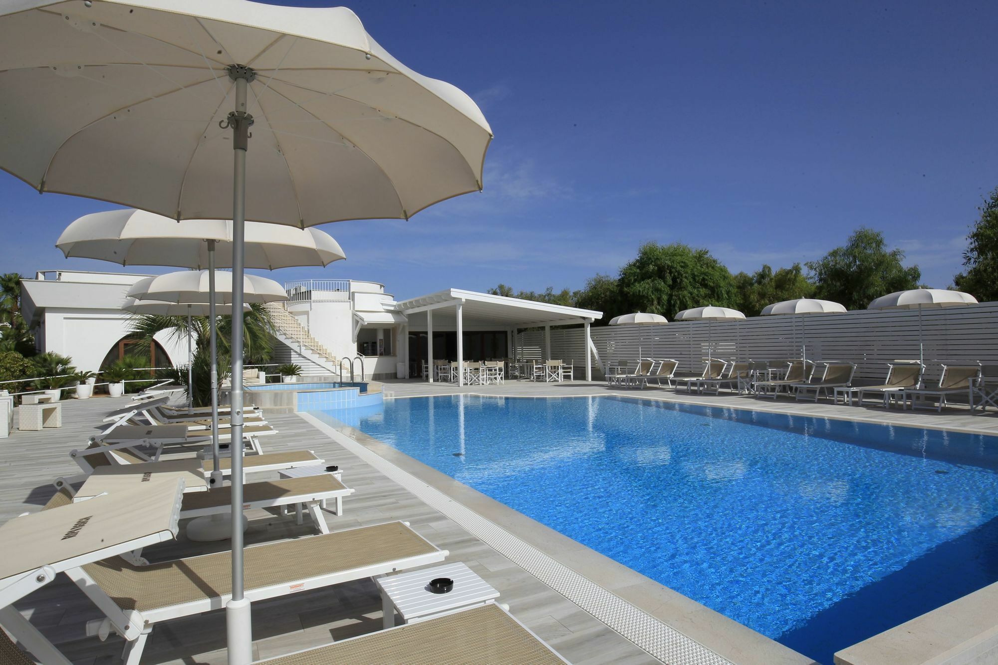 ויאסטה Garden Hotel Ripa מראה חיצוני תמונה